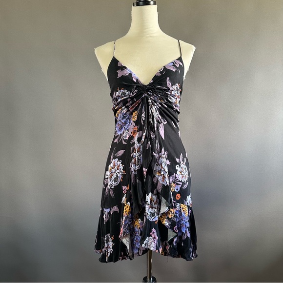Dresses & Skirts - Free People Happy Heart Floral Mini Dress Sz S
